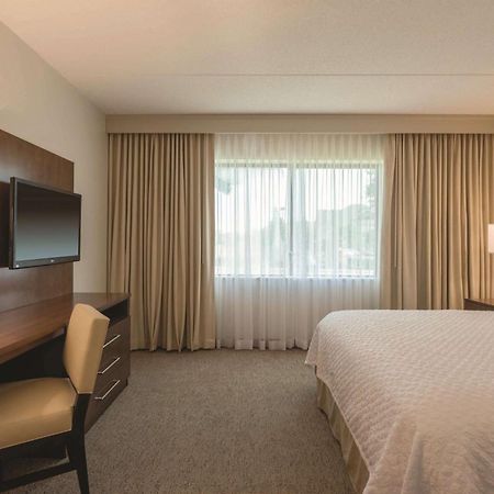 Embassy Suites By Hilton Milwaukee Brookfield Εξωτερικό φωτογραφία