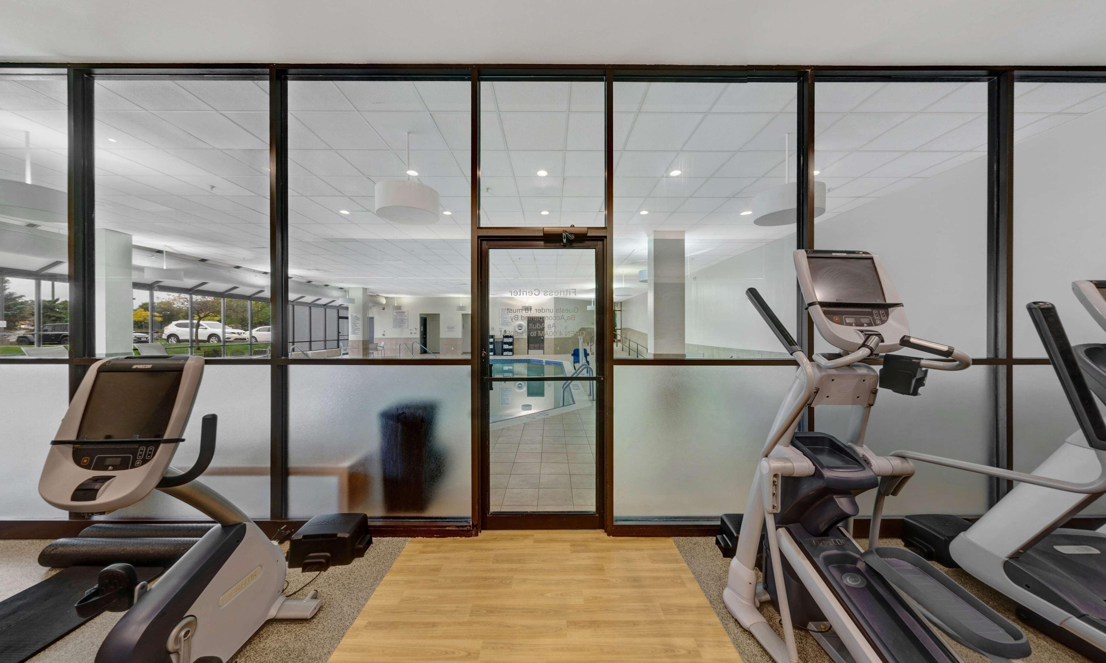 Embassy Suites By Hilton Milwaukee Brookfield Εξωτερικό φωτογραφία