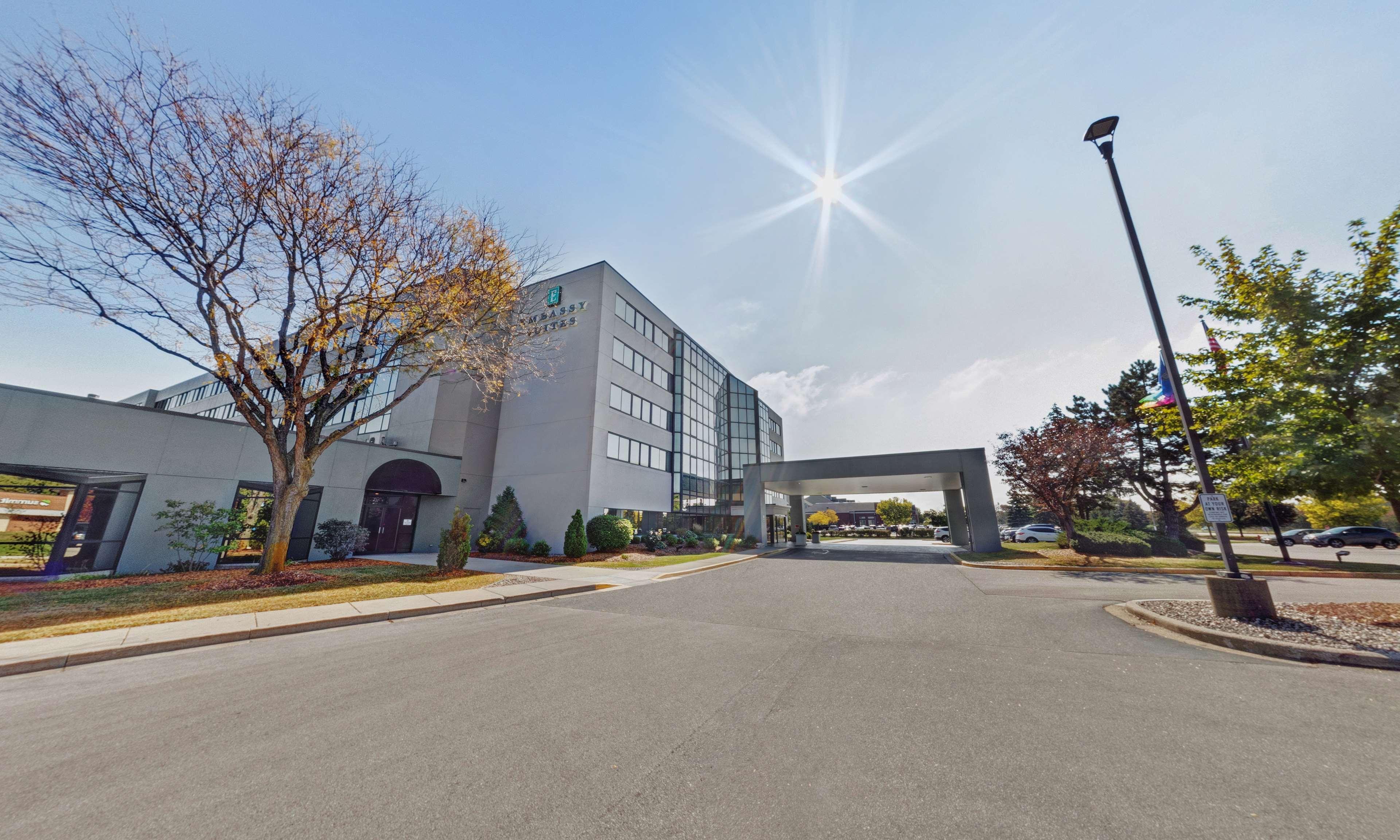 Embassy Suites By Hilton Milwaukee Brookfield Εξωτερικό φωτογραφία